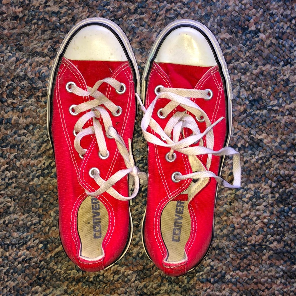 Converse size 6